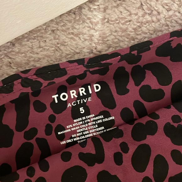 Torrid active leggings size 5x - Picture 3 of 4
